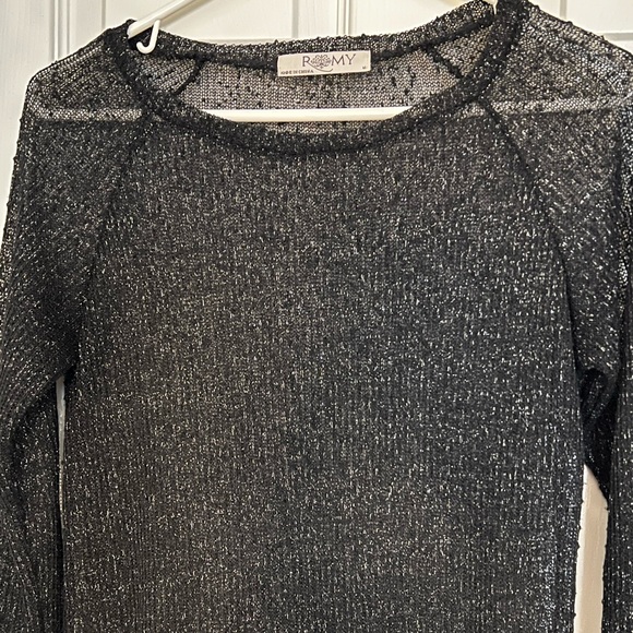 Sheer glitter mesh black sweater top blouse - Picture 2 of 3